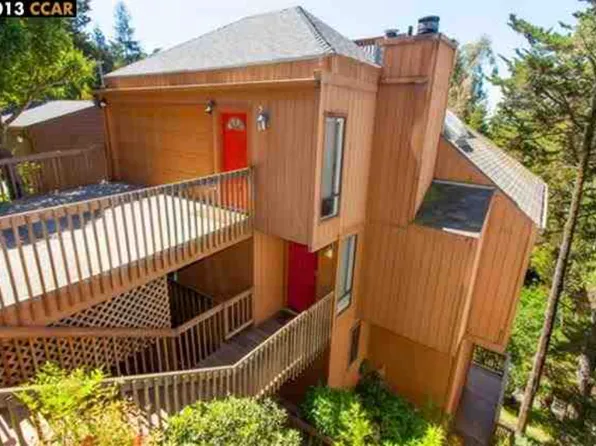 2269 Mastlands Dr, Oakland, CA 94611