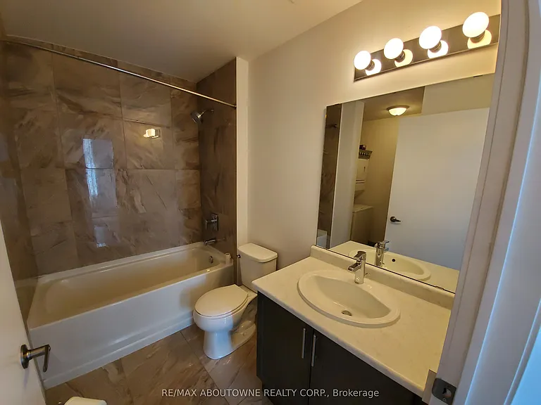 2490 Old Bronte Rd #205 — Photo 7