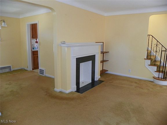 3rd image of 3803 Torrington Ave