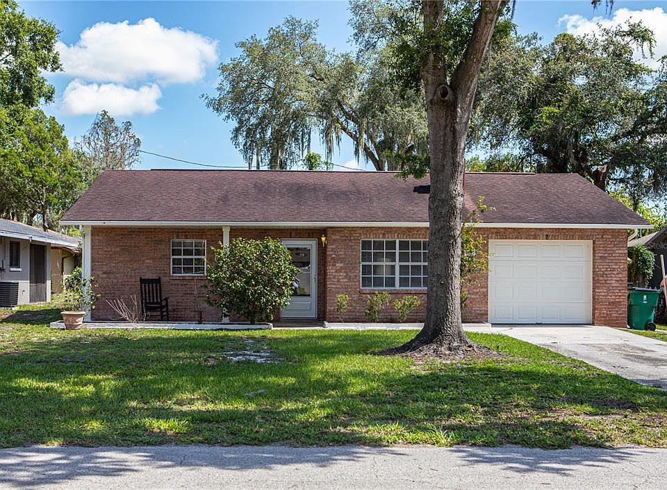 1st image of 4625 Wisteria Dr