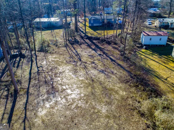 185 Knob Dr, Carrollton, GA 30116