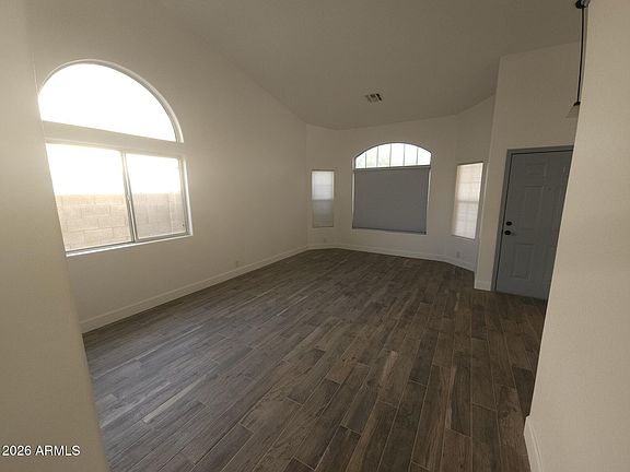 4th image of 8002 W STELLA Avenue