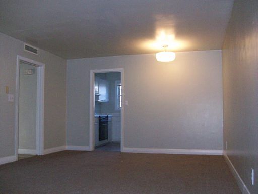 2nd image of 112 Williamsburg Ct APT A