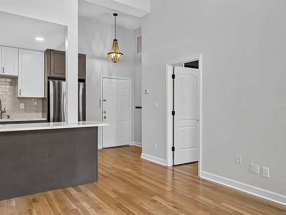 5th image of 1015 Grand St APT 4D