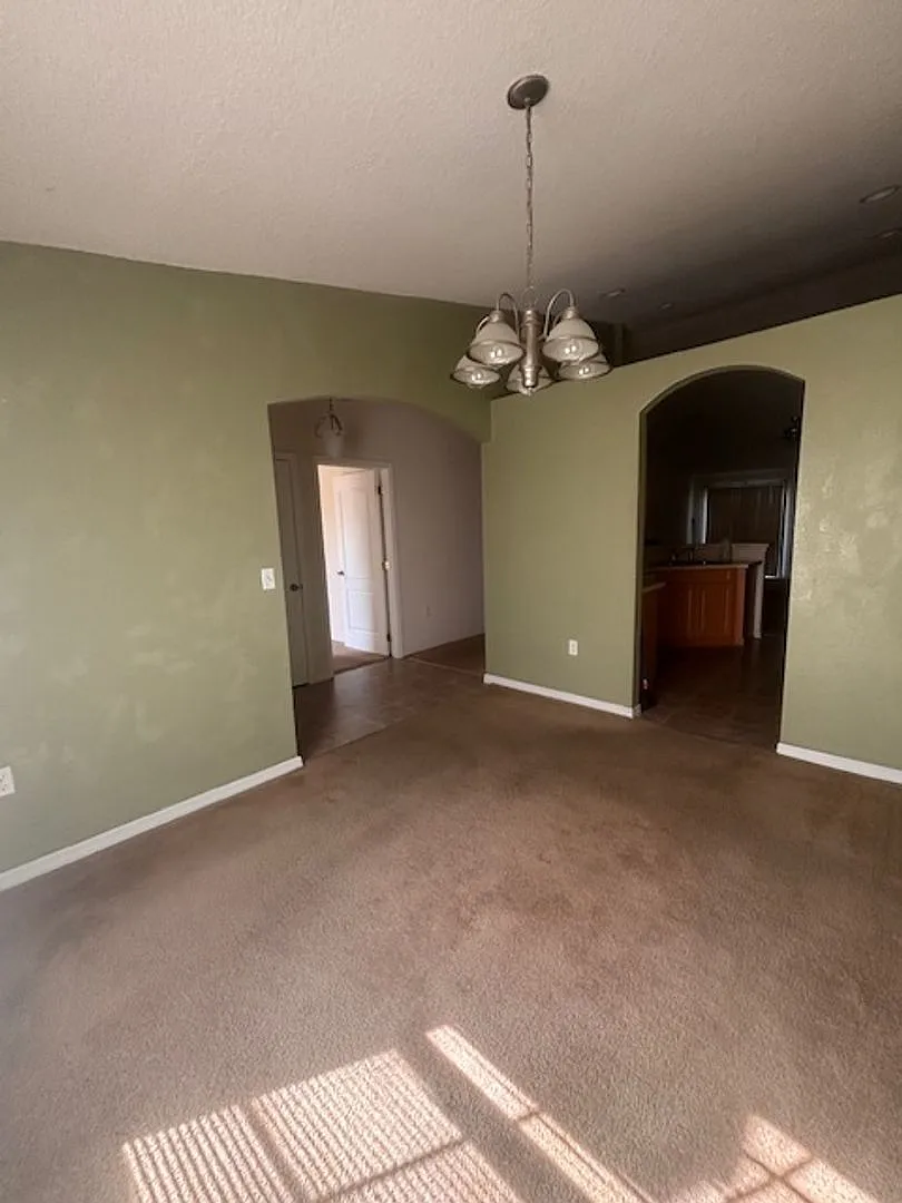 Poinciana Home — Photo 4