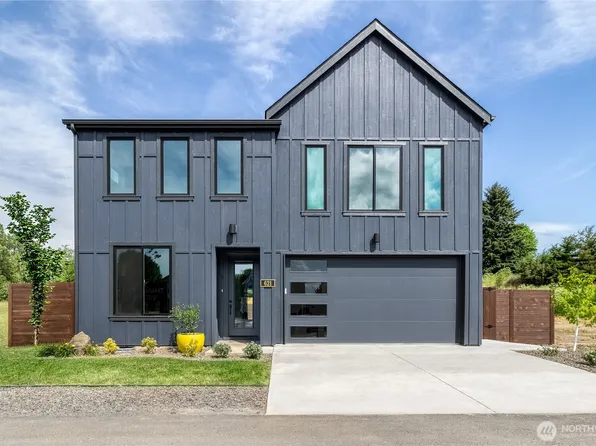 621 SE Quail Run, College Place, WA 99324