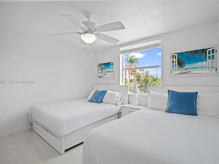 529 E Sheridan St #307 — Photo 30