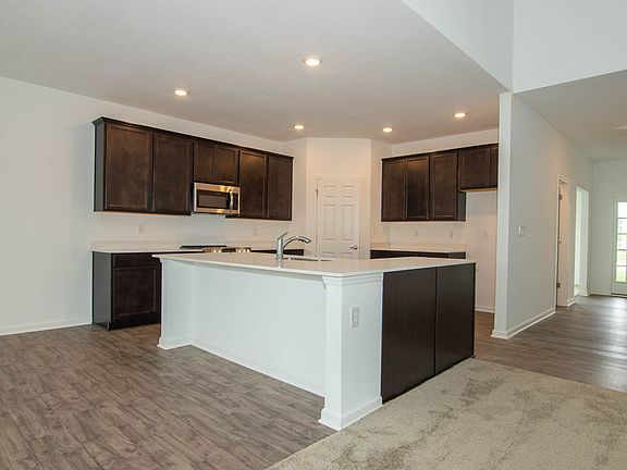 3rd image of 1149 Vera Blvd