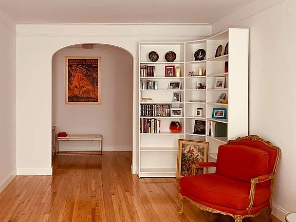 2nd image of 320 E 83rd St APT 5F