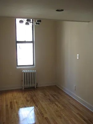 Rented by Magnone Real Estate | media 30