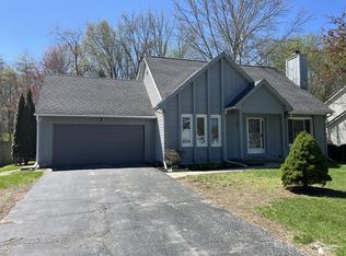 3823 Oldbury St, Lambertville, MI 48144