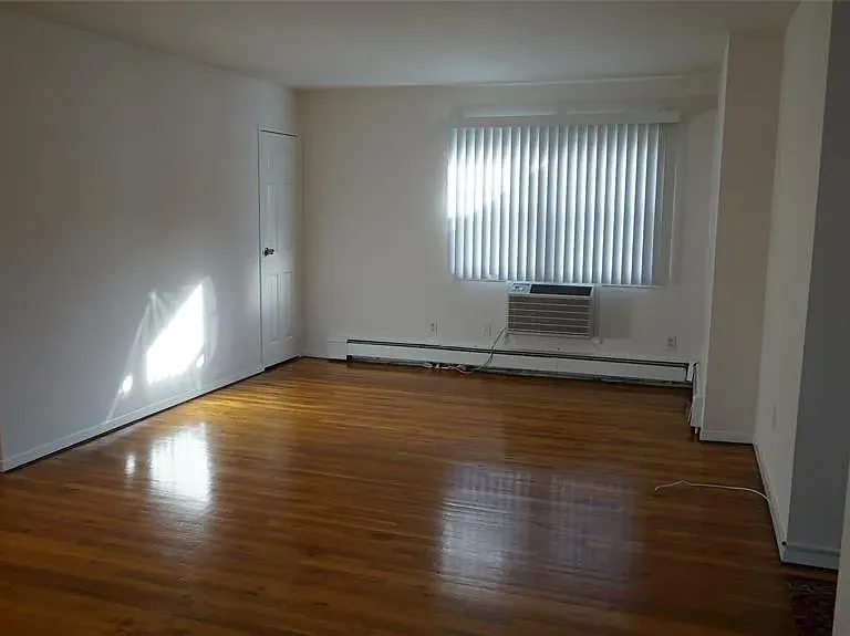 403 Anderson Ave #4B — Photo 10