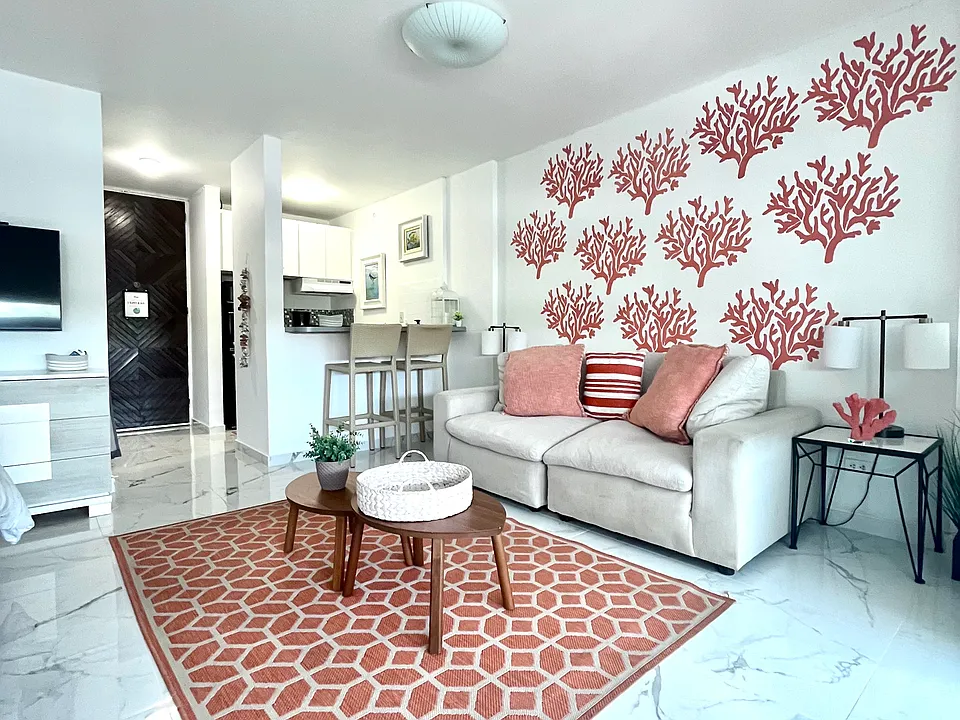 1479 Ashford Ave #204