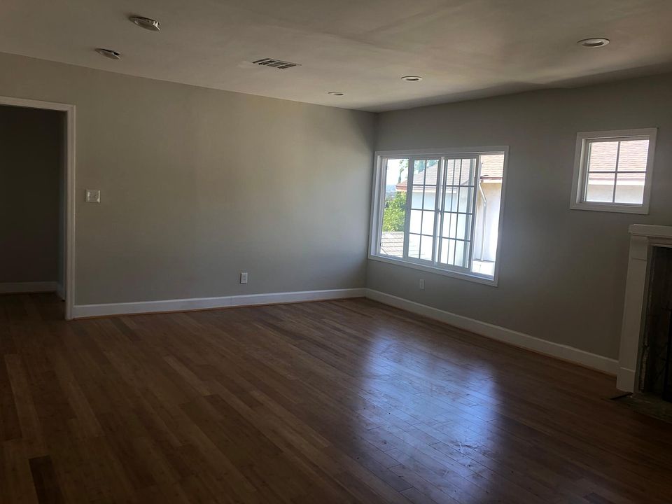 2nd image of 2224 W Avenue 31