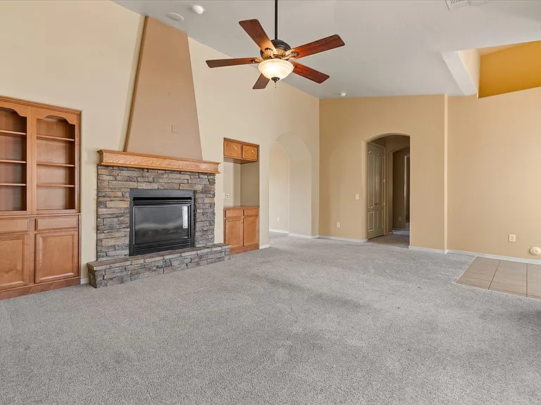 2435 E Desert Broom Pl — Photo 12