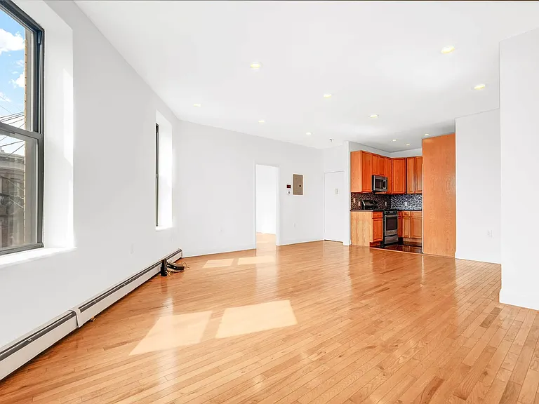 59-40 Myrtle Ave #3 — Photo 1