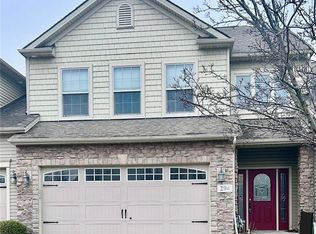 294 Lakewick Ln, Willowick, OH