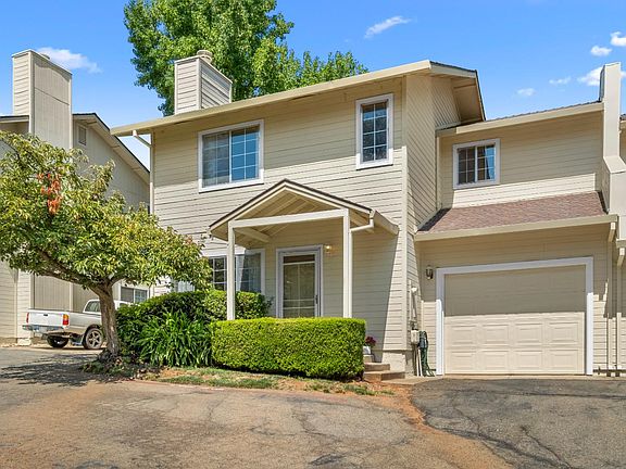 5th image of 3130 Cambridge Rd Unit 3