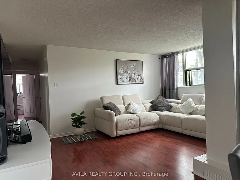 2900 Battleford Rd #210 — Photo 33