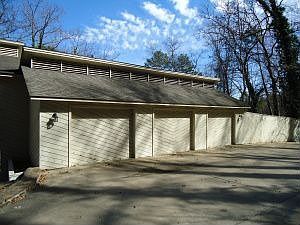 3rd image of 325 Skyline Dr