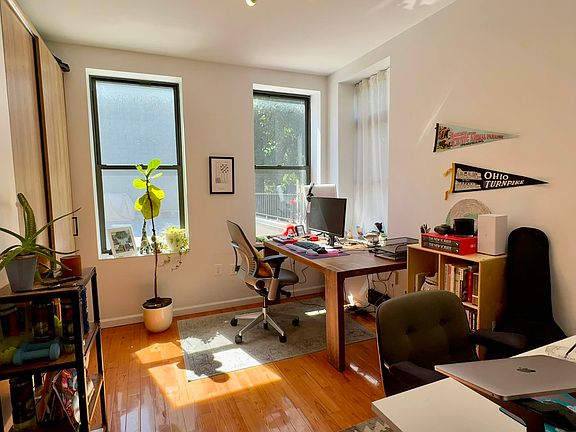 5th image of 57 Driggs Ave #2R