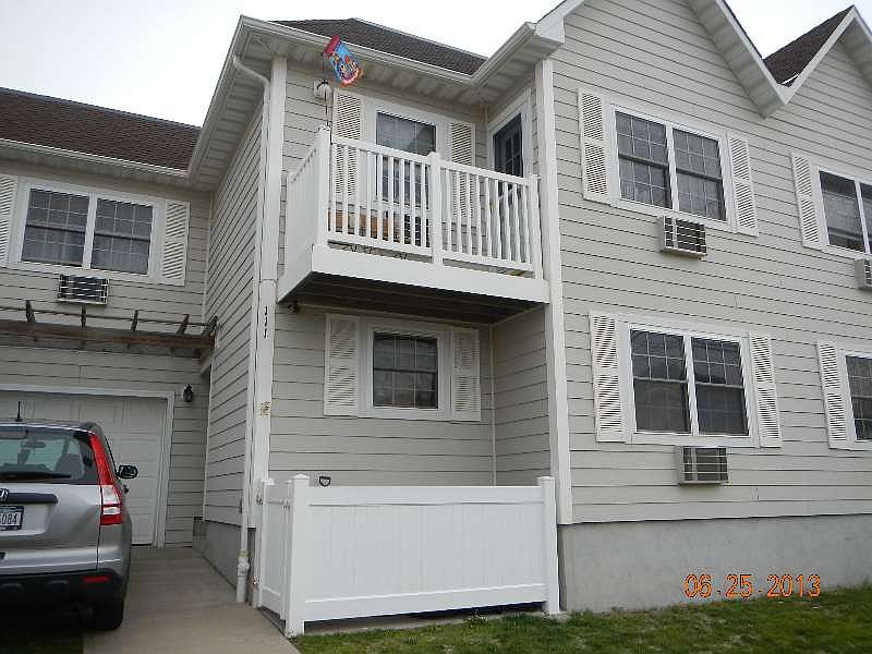 1st image of 111 Beach 61st St Fl 1