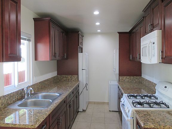 4th image of 774 Boylston St #Bungalow