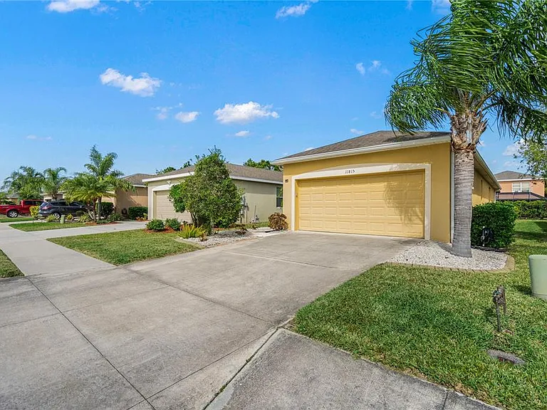 11815 Tempest Harbor Loop — Photo 4
