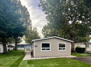 3517 Road 84 Trailer 120J, Pasco, WA 99301