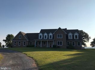 1970 Potts Point Rd, Huntingtown, MD 20639