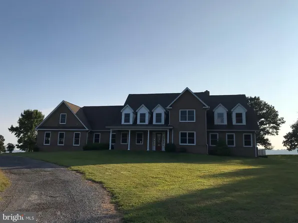 1970 Potts Point Rd, Huntingtown, MD 20639