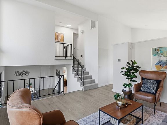 4th image of 12227 NE 137th Place