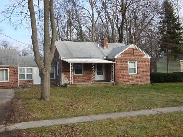 1st image of 819 Cherry St