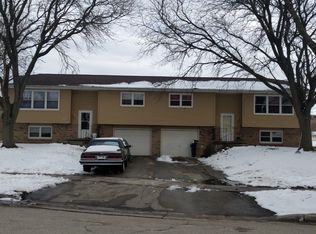 113 Georgiana Cir, Madison, WI 53716