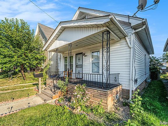 2nd image of 3868 Doremus St