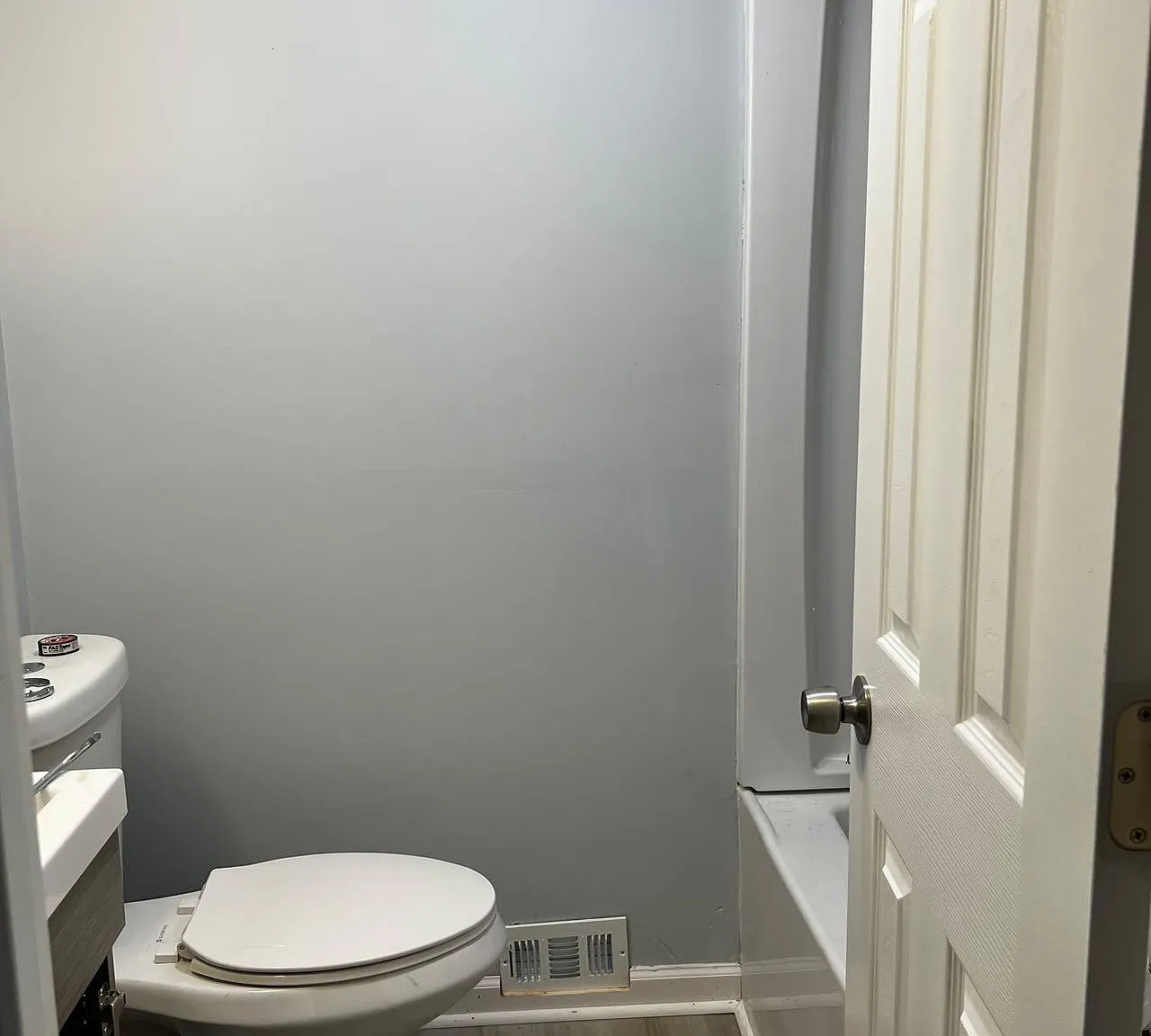 145 Madison Dr — Photo 1