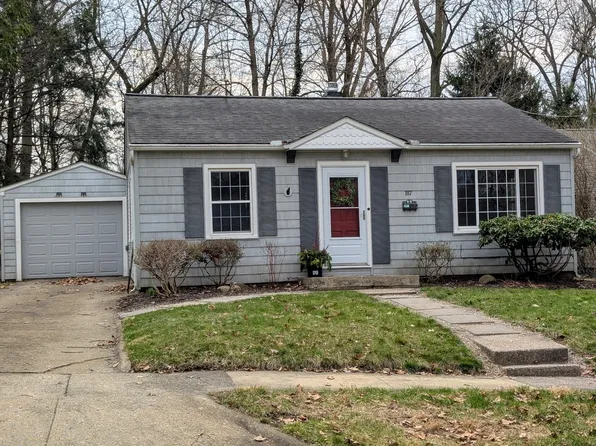 187 Park Ct, Wadsworth, OH 44281