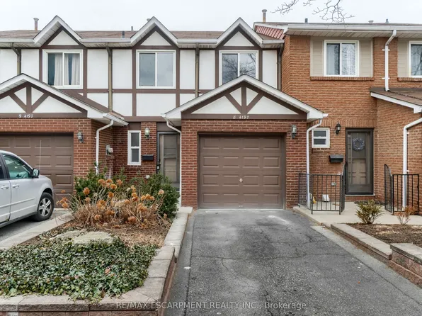 4197 Longmoor Dr #8, Burlington, ON L7L 5J9