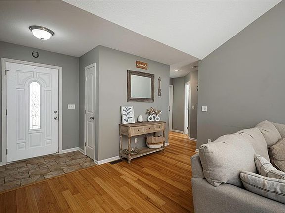 3rd image of 1409 NW Madison Ct