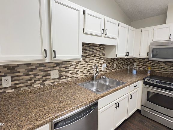 5th image of 5051 GLEN ALAN Court N