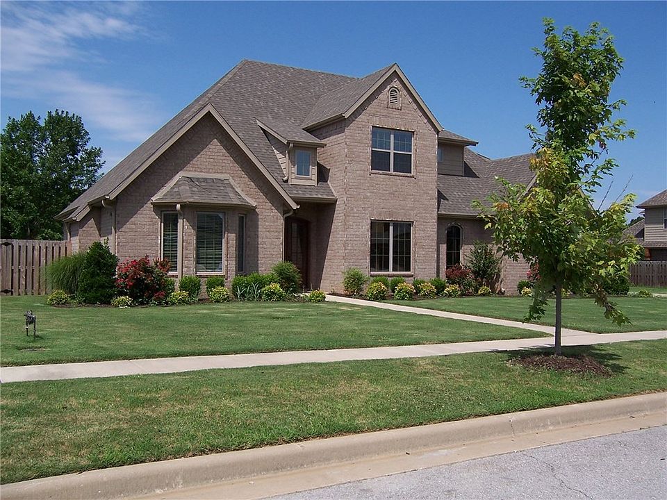 1st image of 2777 N Floral Ct