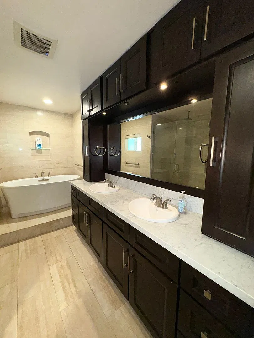 Beautifully Updated 3 Bedroom, 2 bath Rolando Village Home with Large Backyard — Photo 3