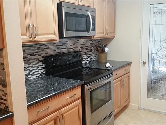 4th image of 22438 New York Ave
