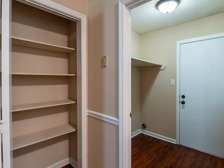 433 Evans Mill Dr #B — Photo 10