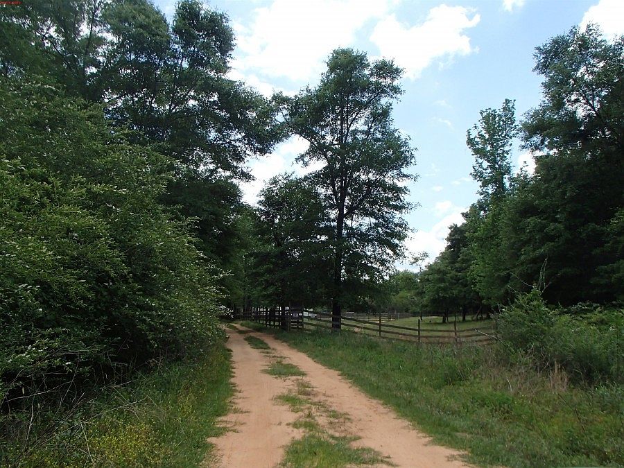 2nd image of 9450 Bratt Rd
