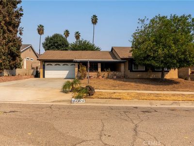 1575 Olive Tree Ln, Highland, CA, 92346