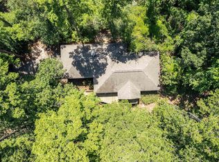 369 Calm Water Ln, Holly Lake Ranch, TX 75765