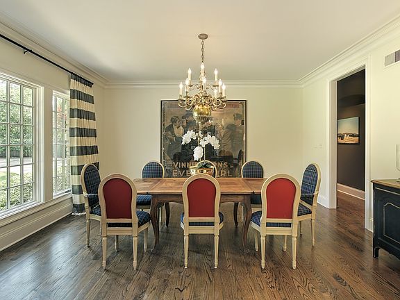 5th image of 855 Woodland Dr
