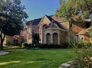 20 Pastoral Pond Cir, Spring, TX 77380