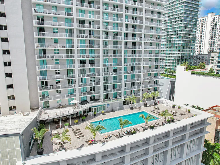 1250 S Miami Ave #812 — Photo 29